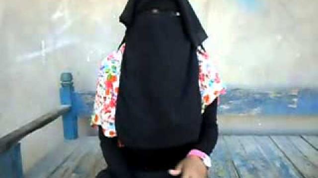 Fd_KHh835VI